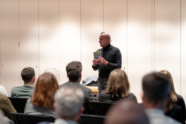 Langstrasse - Krimilesung mit Andreas Russenberger